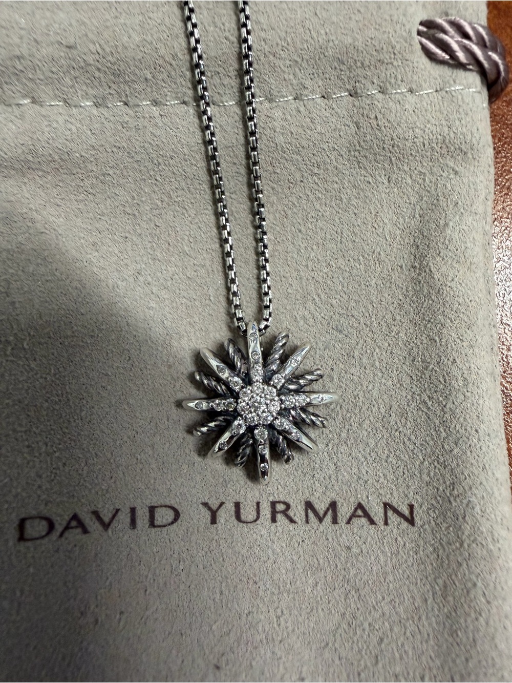 David Yurman Starburst Pendant
Necklace Sterling Silver 925 Pavé
Diamonds 19mm